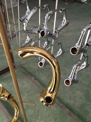 Mehrfunktionsvakuumbeschichtungsmaschine für Metallbleche, Kunststoffteile und Keramikprodukte