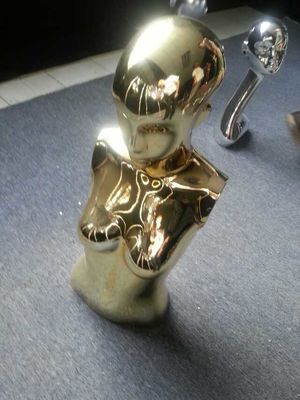 Gut verkaufte Pvd-Beschichtung Kleinmaschine zum Beschichten Keramik Edelstahl Glas Metall Elektroplattiermaschinen