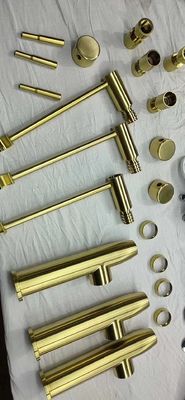 Kundenspezifische PVD-Vakuum-Beschichtungsfarbmaschine Metallindustrielle Automatisierungs-Lackierstraße Beschichtungsmaschinen