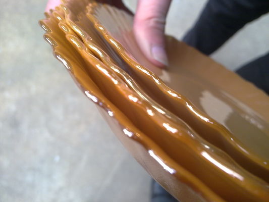 Maschine zur Vakuumbeschichtung von Keramikfliesen mit hoher Produktionseffizienz