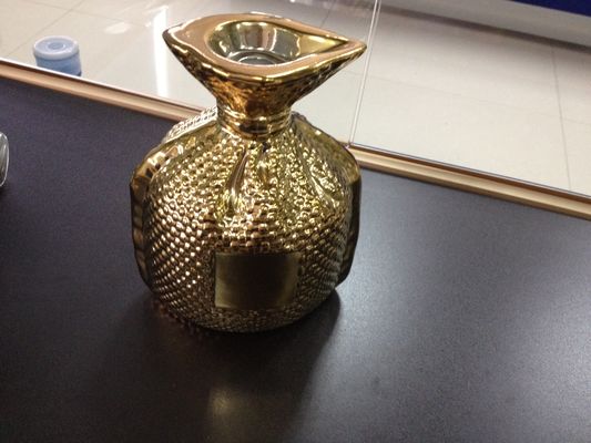 Maschine zur Vakuumbeschichtung von Keramikfliesen mit hoher Produktionseffizienz