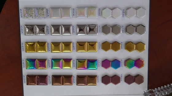 Gebrauchte PVD-Vakuum-Beschichtungsmaschine für Parfümflaschen, Kunststoffteile