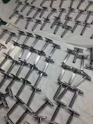 PVD-Beschichtungsmaschine Chrom-Spray-Beschichtungsmaschine Vakuumausrüstung für Schmuck Weihnachtsschmuck