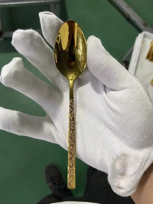 Mehrfarbige Reibungsbeständige Kunststoffkappen Verdampfungsvakuum Metallisierung Maschine