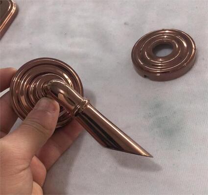 Smart Lock Components PVD Vakuumplattierungsmaschine mit hoher Härte und vollständigem automatischen Steuerungssystem