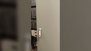 1000×1000mm kompakte PVD-Beschichtungsmaschine | Vakuumbeschichtungssystem mit geringem Platzbedarf